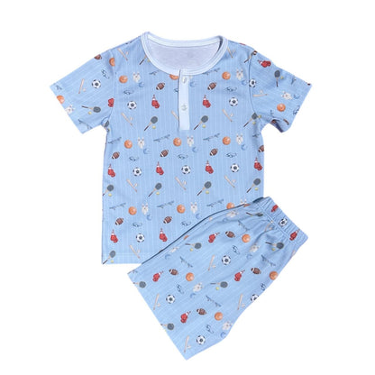 Pijama Curto Estampa Esportes e Bola em Algodão Pima Peruano