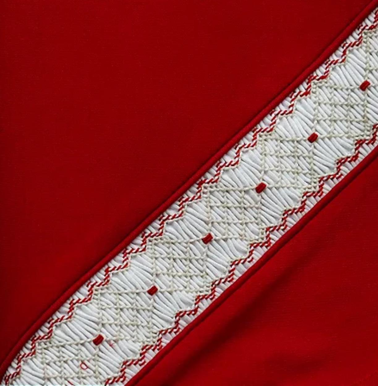 Manta Smock Ponto Vermelho em Algodão Pima Peruano