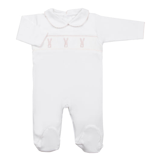 Macacão Longo Branco Smock Coelhinho Rosa em Algodão Pima Peruano